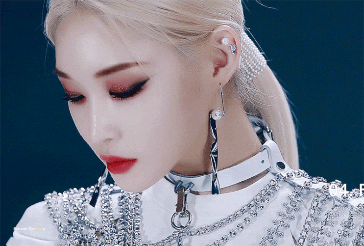  컴백 청하 스내핑 snapping 뮤직비디오 캡쳐 및 움짤 모음