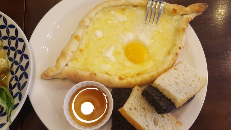  Cafe Mano's 화곡동 마노스의 조지아 피자 하차푸리