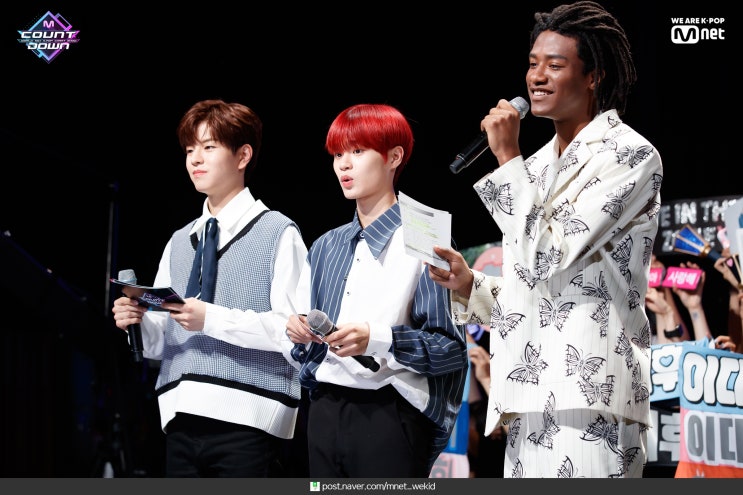  이대휘 - 190624 [ 엠카운트다운 ] 190620 엠카운트다운 MC 이대휘&한현민, 글로벌크루 Stray Kids 승민 현장포토