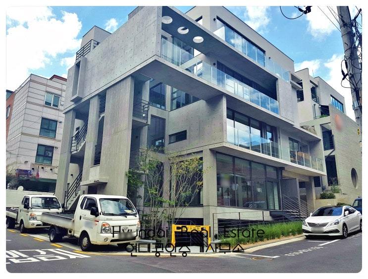  강나 역삼역세권 350평 통사옥임대  - 지하2층~지상4층 규모, 디자인틱한 외관,  전층냉난방기 완비, 고급자재마감, 역삼역 도보 3분거리, 지하 스튜디오 가능, 주차10대 이상