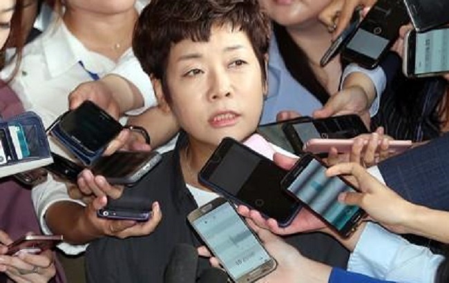 김미화-전남편 '명예훼손' 맞고소 모두 기각…법원 "증거 없어"