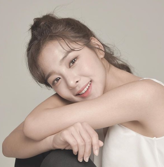  설인아 눈처럼 아름다운 신예배우