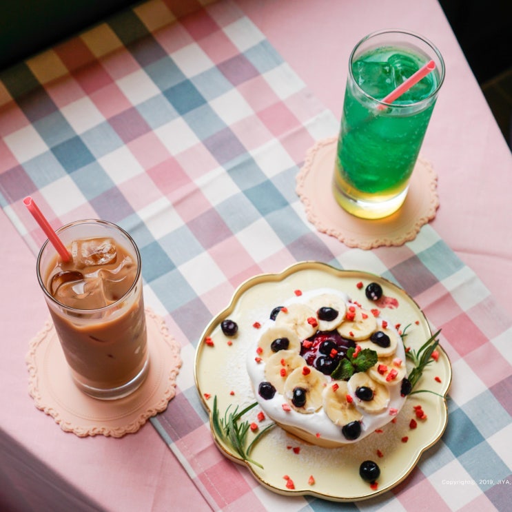  일산 디저트 카페 달보드레에서 파블로바 처음 맛봄!