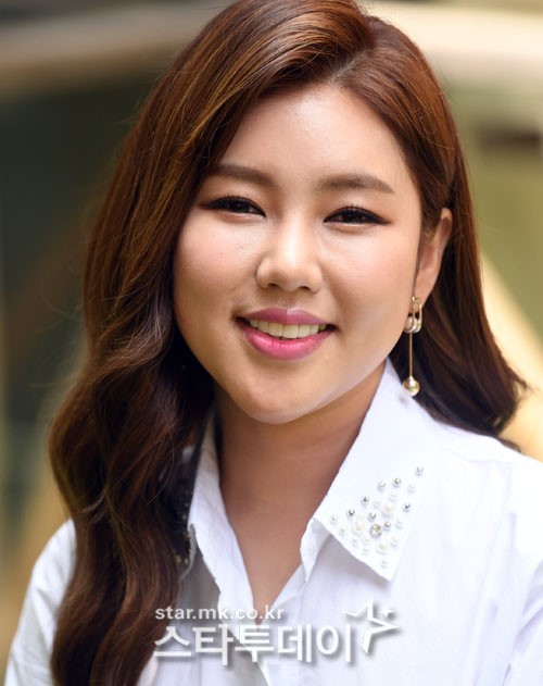 송가인 인스타그램 해명 "교통사고 심려끼쳐 죄송…소속사 대표님 잘해주셔" 송가인 인스타그램 해명 "교통사고 심려끼쳐 죄송…소속사 대표님 잘해주셔"