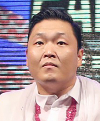 경찰 ‘YG 성접대 의혹’ 싸이 참고인 소환조사 경찰 ‘YG 성접대 의혹’ 싸이 참고인 소환조사