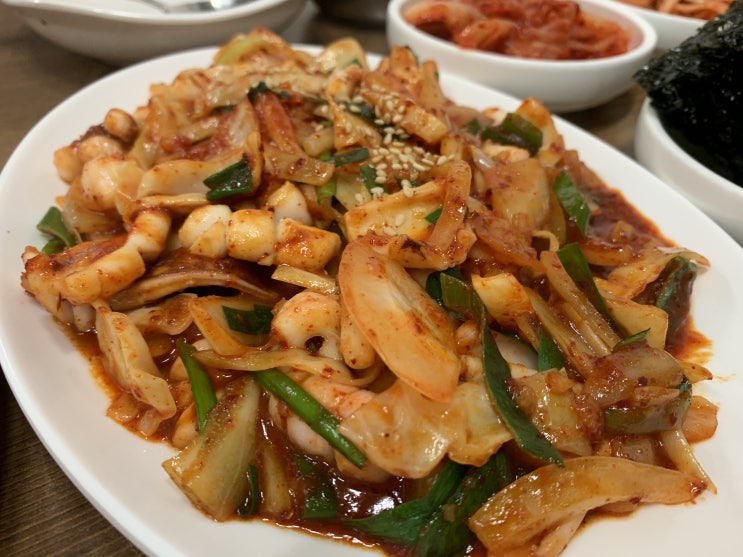  논현동 단골 점식식당 학사분식