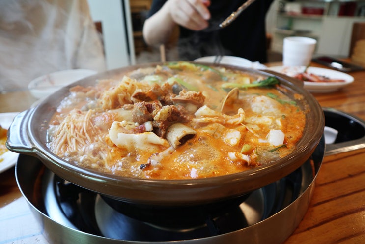  2019-31.일상이야기 ( 가족과 함께 든든한 한끼, 몸보신하기 좋은 월곡동 맛집 "채화정" )