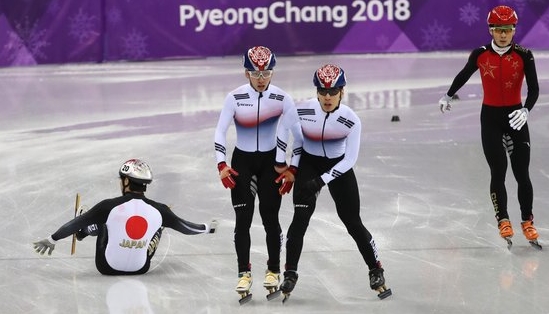  쇼트트랙 임효준 SNS계정 삭제? 쇼트트랙 임효준, 남녀 합동 암벽 훈련중 황대헌 바지 내려..쇼트트랙 14명 전원 퇴촌