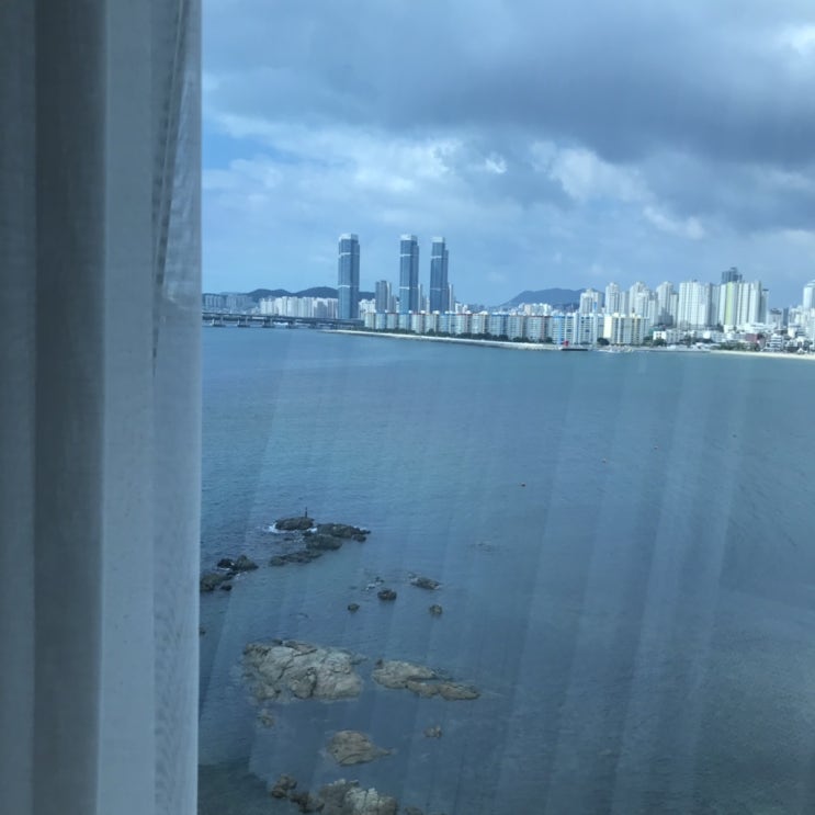  이 도시 이 호텔 #2 :: 광안리 해변의 오션뷰를 다 담아내는, <에이치에비뉴 호텔 광안리해변점>