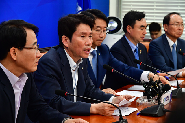 여야 4당 “한국당 배제한 채 국회 연다” 한목소리