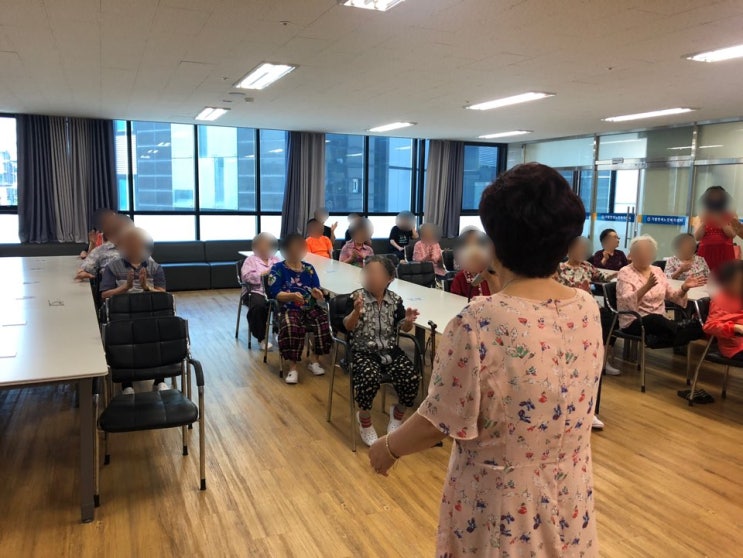  수원주간보호 19년 6월 25일 효사랑 예술단 공연 ( 수원주간보호 , 주간보호 , 치매 , 장기요양보험 , 장기요양등급 , 인지지원등급 ) 가람연세노인복지센터