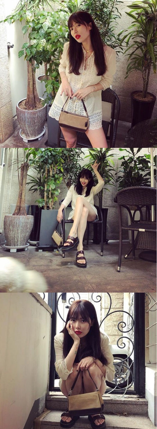  연예가소식)빨간 입술 포인트" 현아, 섹시 아닌 청순美 '반전 매력'
