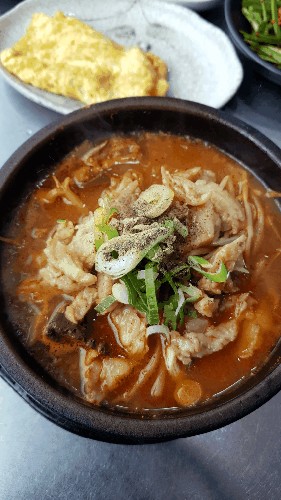  수구레국밥과 선지국밥으로 부산에서 유명한 해장국 맛집 가야포차