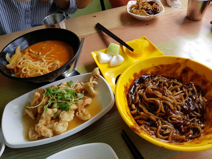 제주동문시장맛집 블랙데이 흑돼지짜장과 고기짬뽕 가성비짱