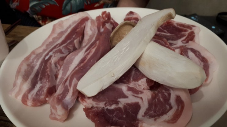  울산 맛집 / 꼬들목살 강추, 다시마 장아찌가 끝내줌! #총각네 정육점 #고기마루