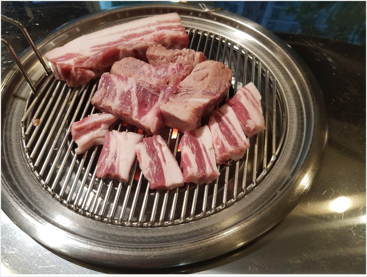  인천 근고기 제주 흑돼지와 연탄구이 전문점