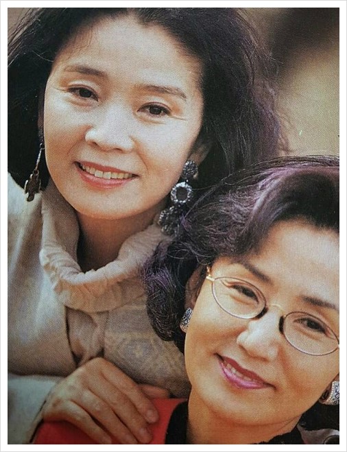  윤정희, 고은아, 두 여배우의 50년 우정