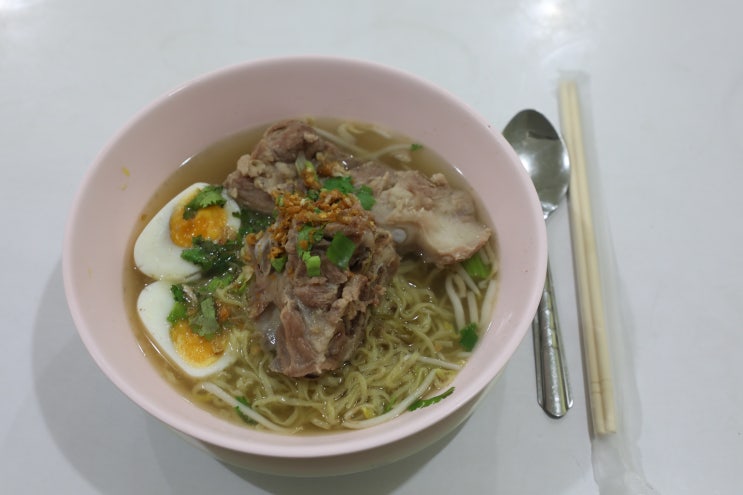  D+15 ④ 치앙마이 로컬 국수 맛집 Bahmi Sub Kraduk, 씨야어묵국수보다 더 나아요!