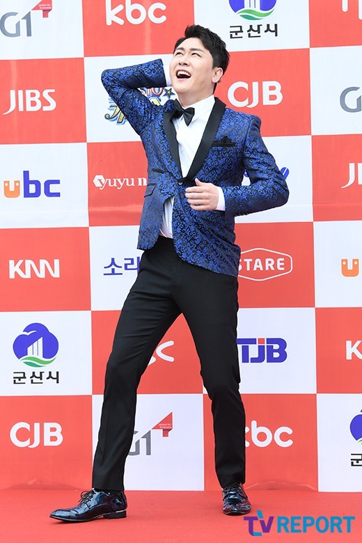  트로트 가수 영탁, '전국 TOP 10 가요쇼' 출연