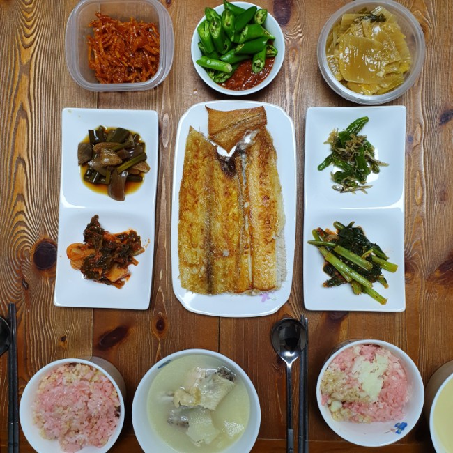  박대구이와 엄마표 밑반찬이 함께는 생선구이한상