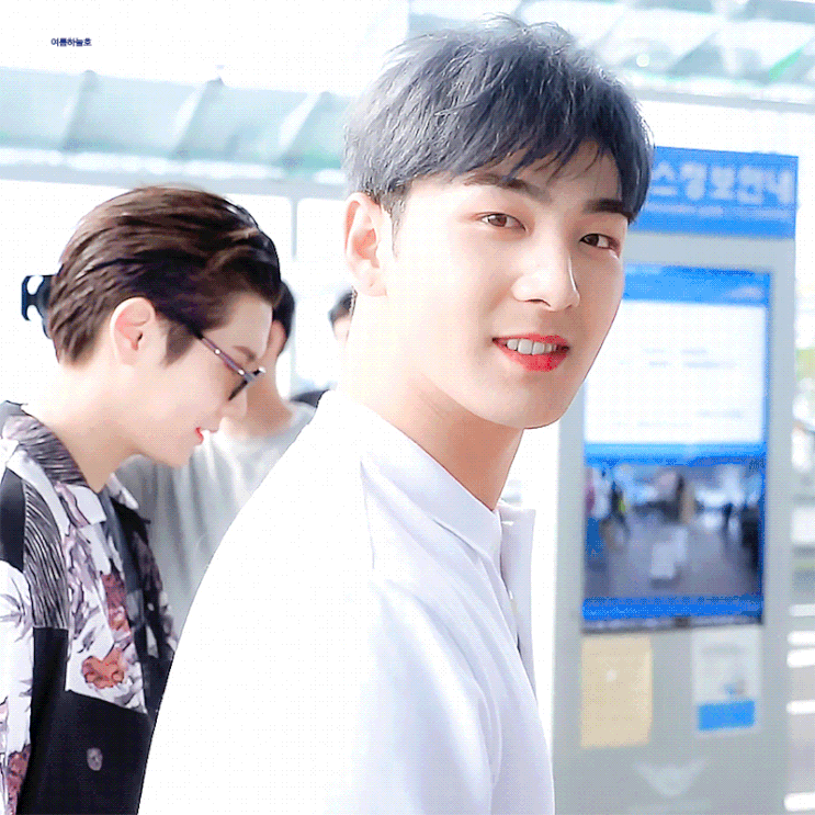  190627 인천공항출국 - 뉴이스트 백호 강동호 기사 영상/사진 모음&움짤