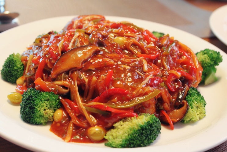  평촌 맛집 침이 꼴깍