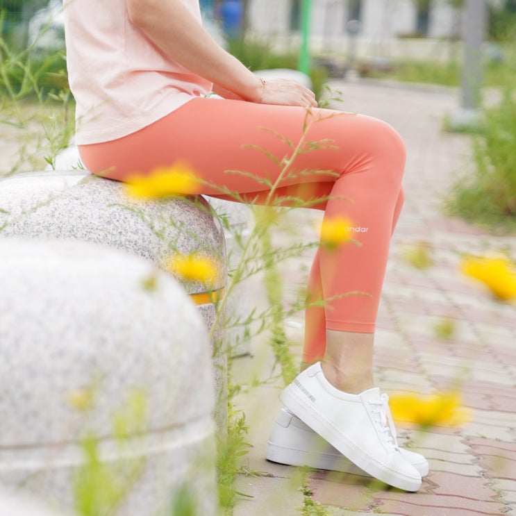  안다르 신세경레깅스 에어쿨링 8.2부 핏이 예술