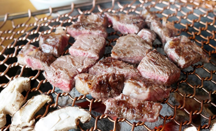  양평 물안개공원 맛집 한우 육즙이 팡팡