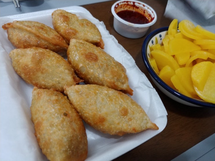  삼송꾼만두 먹다보니 과식했어