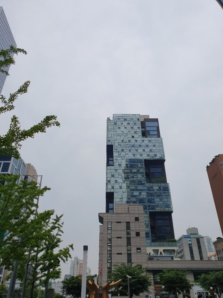 [서울시 강남구] 눈, 입꼬리 비대칭 치료 시작