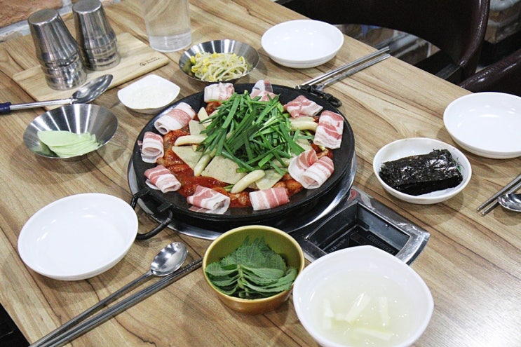  가격이 착한 부라더쭈꾸미~ 쭈꾸미 맛집으로 인정~