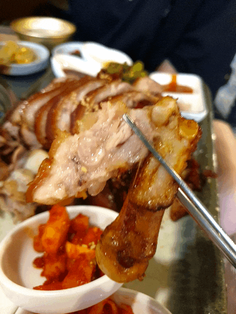  연남동 데이트코스 장마철이 족발제철