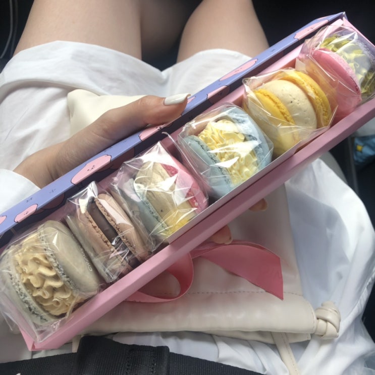  귀여운 @크레미뇽 마카롱 선물받은 후기 *3*