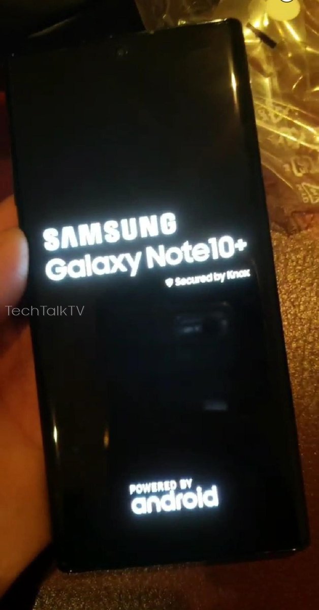 삼성 갤럭시 노트10( Samsung Galaxy Note 10+ ) 실물 기기 유출 / 디자인 / 외형 삼성 갤럭시 노트10( Samsung Galaxy Note 10+ ) 실물 기기 유출 / 디자인 / 외형