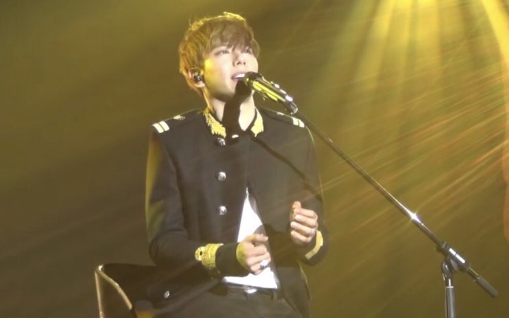  박효신 사주