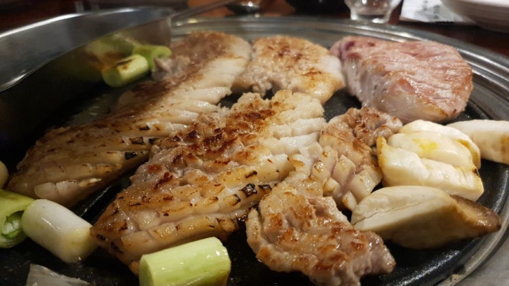  야탑 맛집:) 최고의 맛과 최고의 분위기까지 느낄 수 있는 숙성육전문점 "삼육가" JMT
