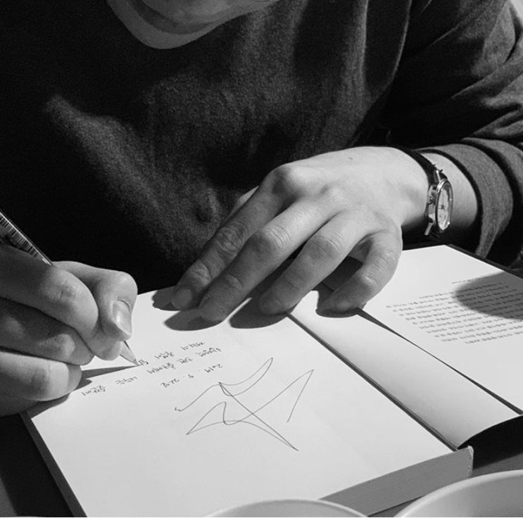  7월 글쓰기 클래스 모집 [나의 감정이 담긴 나만의 책 만들기]