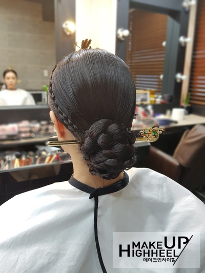  강남메이크업하이힐- 한복모델선발대회 한복헤어메이크업