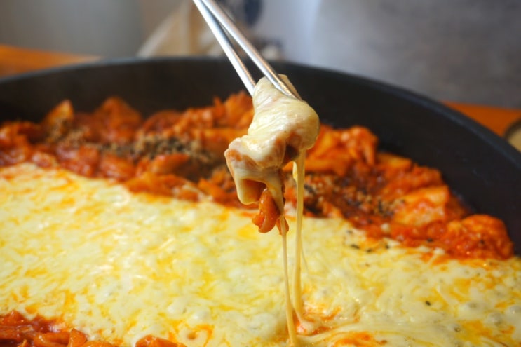  홍대 맛집 추천 | 진정한 핵인싸가 가는 곳이라구여 ! 아.시.겠.어.요? 장인닭갈비