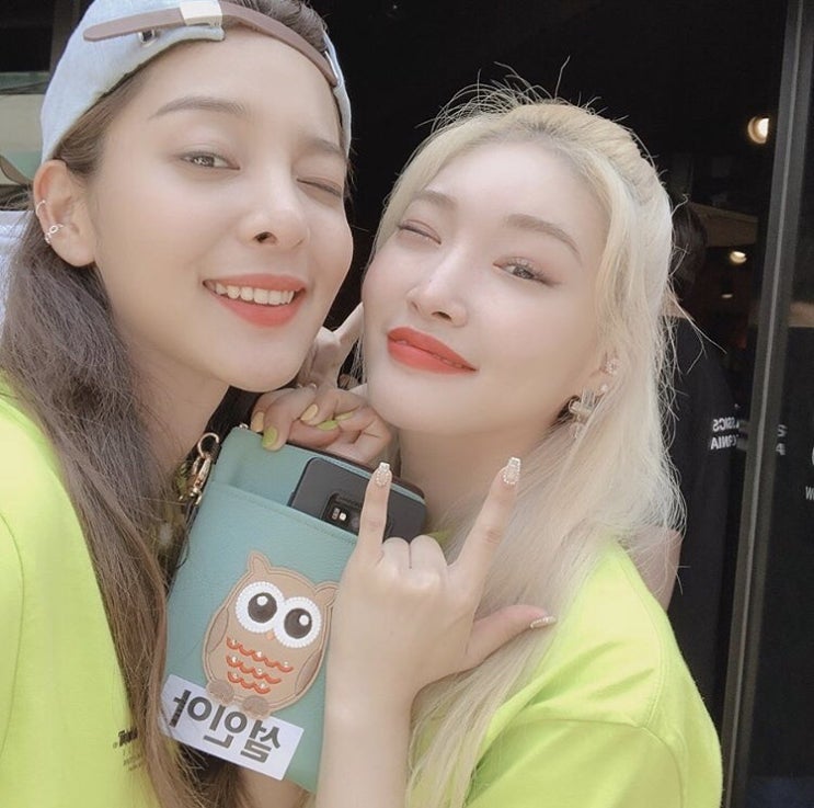  런닝맨 청하 피어싱 & 설인아 피어싱 안양 피어싱 안녕 피어싱 피어싱 예쁜 위치 추천 귓바퀴피어싱-더블 귓바퀴피어싱-이너컨츠-세컨드로브