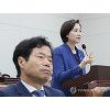 유은혜 교육부장관 "교과서 수정은 잘못 바로잡기 위한 과정"