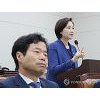 유은혜 교육부장관 "교과서 수정은 잘못 바로잡기 위한 과정" 유은혜 교육부장관 "교과서 수정은 잘못 바로잡기 위한 과정"
