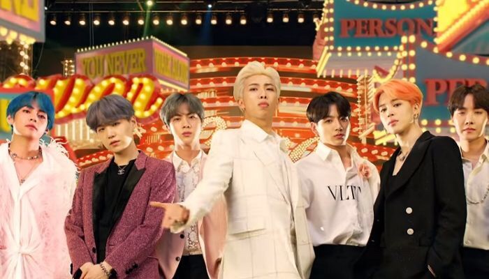  방탄소년단 BTS / "빅히트 직원으로 들어갔는데 '방탄'으로 데뷔"···알고 보면 핵웃긴 '방탄' 캐스팅 비화 7