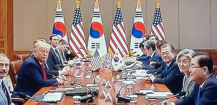  한미정상 '1+10' 확대회담