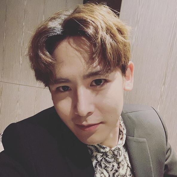  닉쿤 아스날연대기 혼혈 음주운전