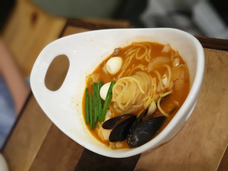  '니뽕내뽕' 용산아이파크점 [아미네 추천맛집]