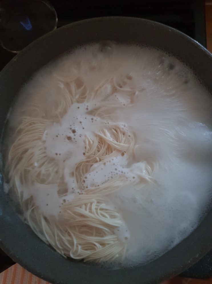  비빔국수