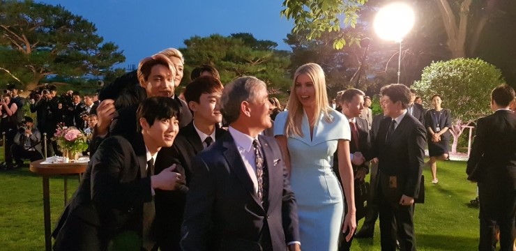  [엑소] 190629 김현종님 트위터 업데이트