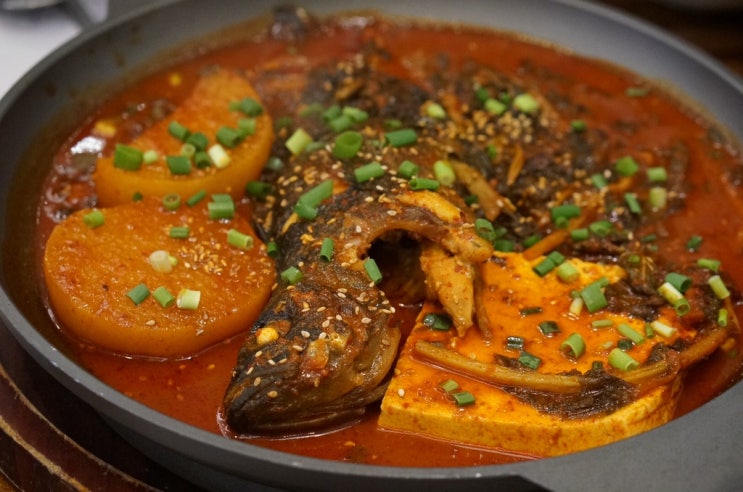 제주공항맛집 제주여행 첫끼는 맛있는 한끼 ‘고집돌우럭’