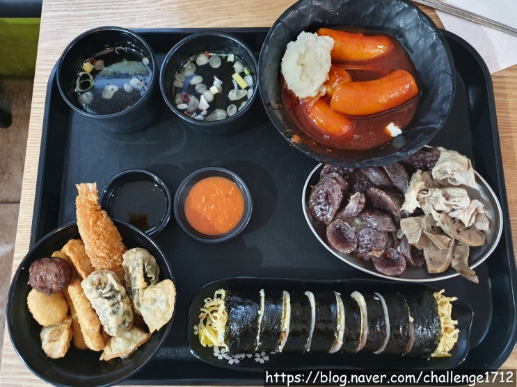  [부산맛집] 서면 웅이네방앗간(덕자네방앗간), 수요미식회 쌀떡볶이 맛집  신메뉴 지단김밥, 덕자네김밥+메뉴판